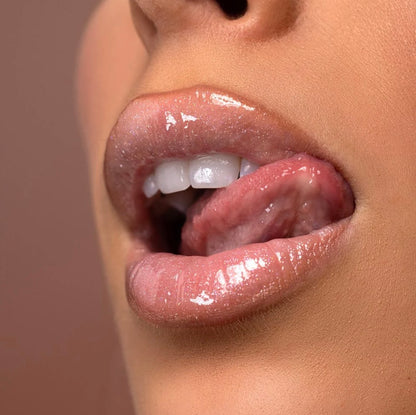 Gloss Boss Aura by Helena Coelho