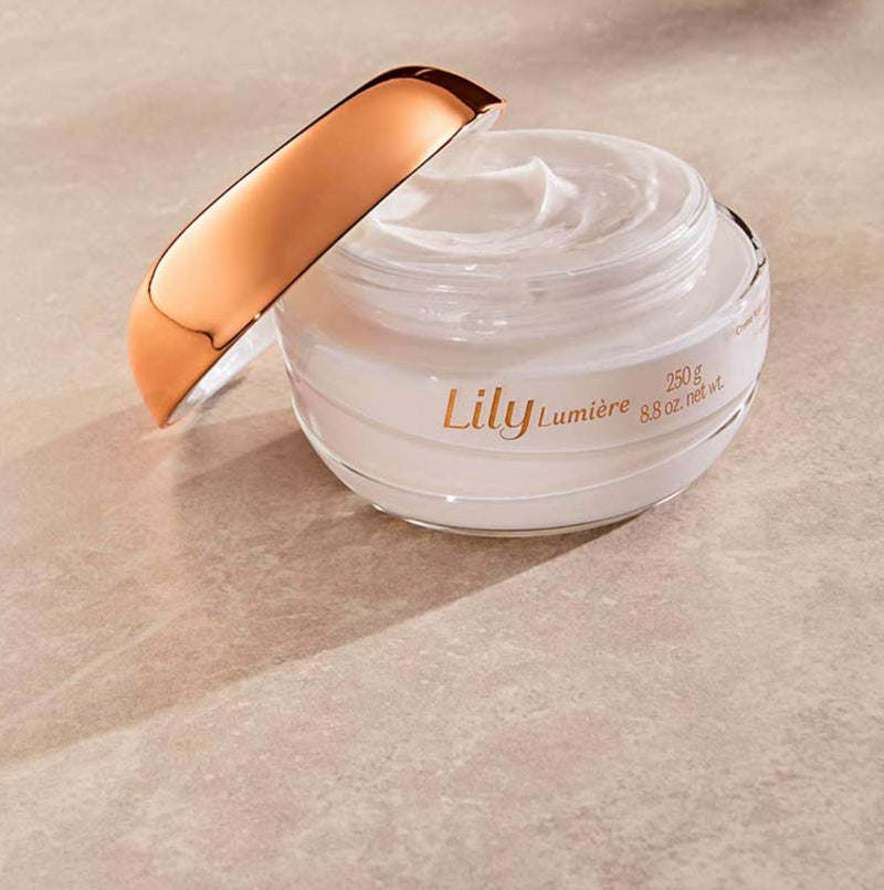 CREME HIDRATANTE ACETINADO LILY LUMIÈRE, 250G